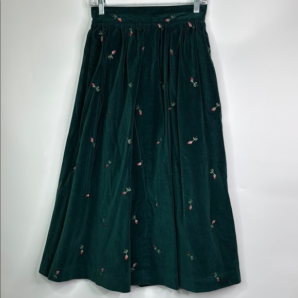 The Eagle's Eye Dresses & Skirts - The Eagle's Eye Green Floral Velvet Maxi Skirt Size 8 Hong Kong Cottagecore